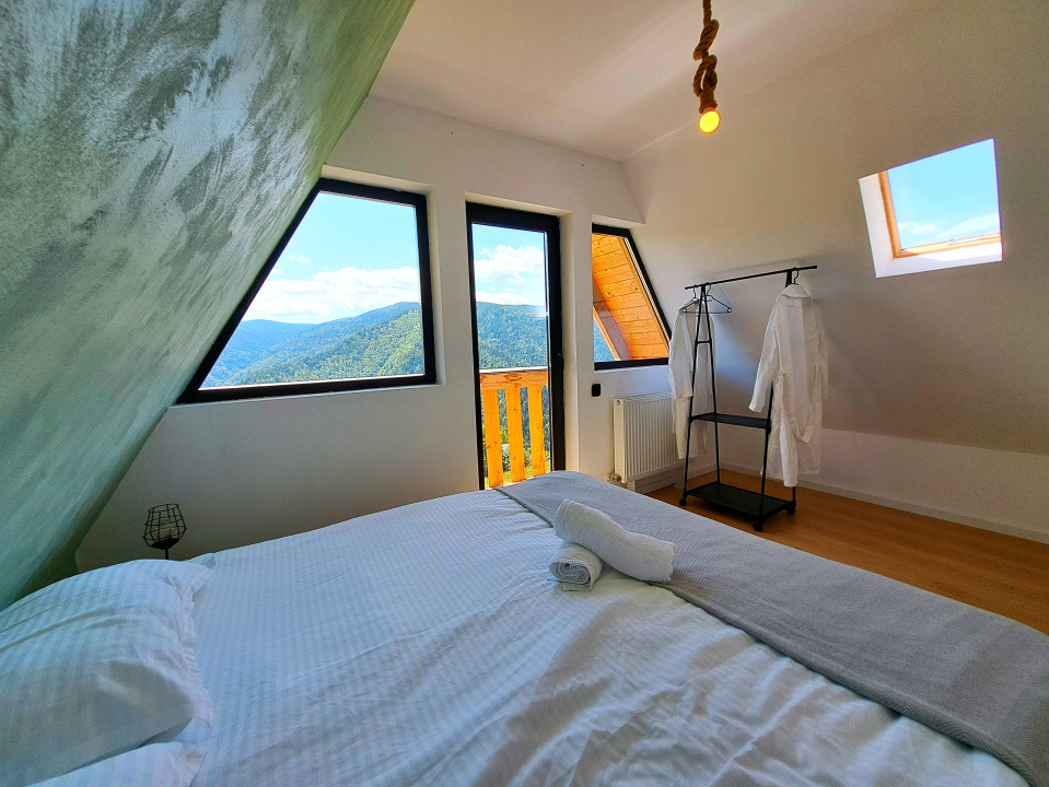 Cabana A-Frame, 4 camere, mobilata si utilata zona SUPERBA, Maguri
