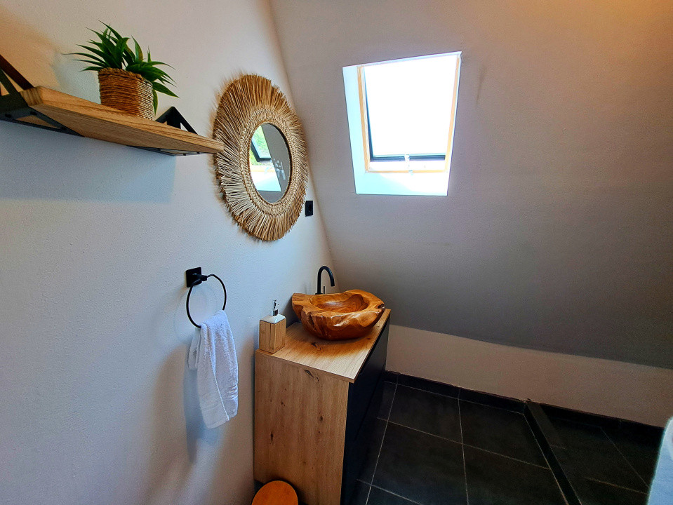 Cabana A-Frame, 4 camere, mobilata si utilata zona SUPERBA, Maguri