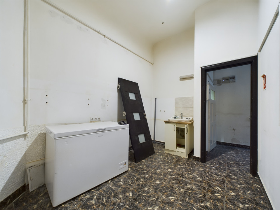Spațiu comercial, 130 m2, Ultracentral, str. Iuliu Maniu, Cluj-Napoca
