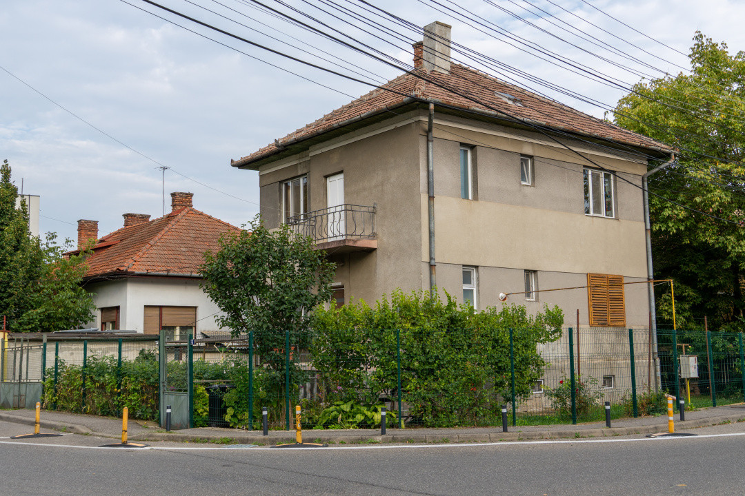 Oportunitate! Casă, 6 camere + curte, Parcul Central, Cluj-Napoca