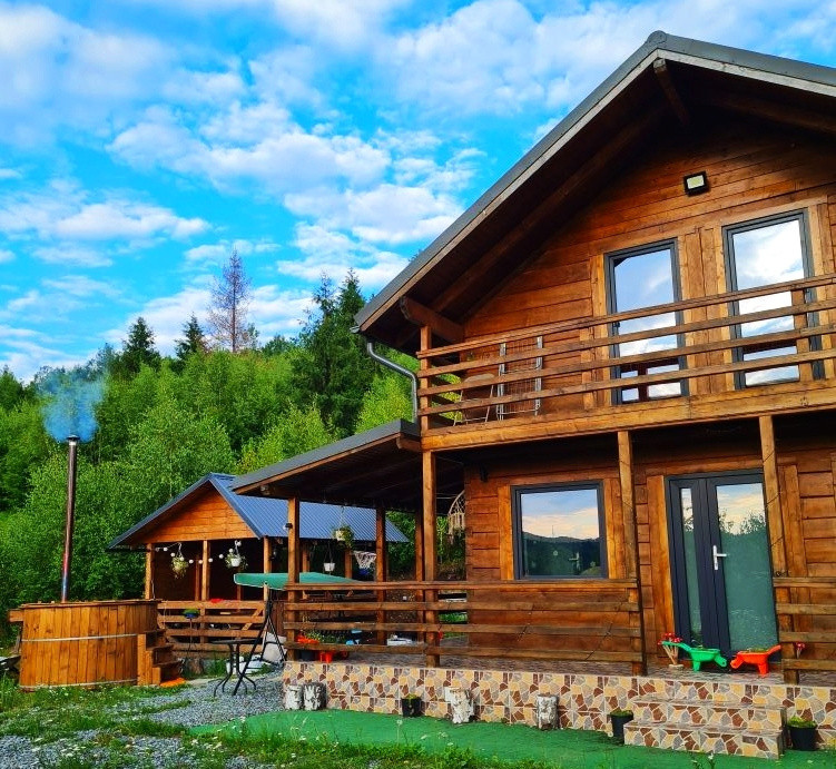 Cabana de vânzare – o oază de liniște în Munții Apuseni – Valea Ierii, jud. Cluj