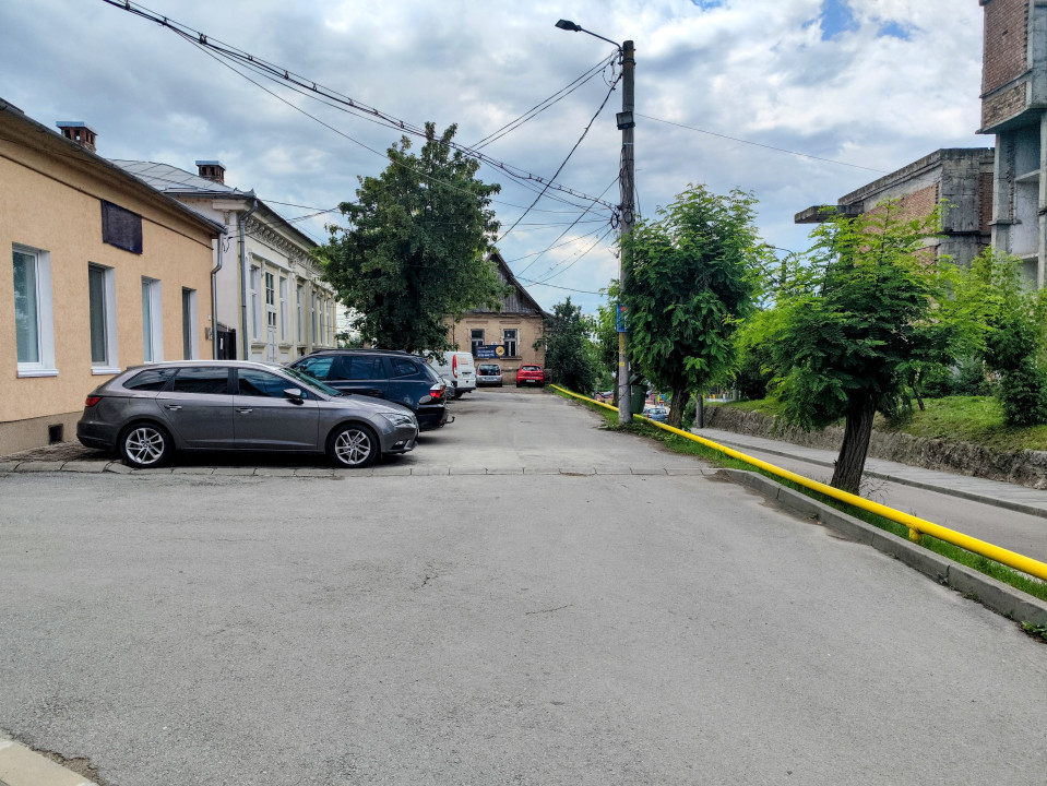 Oportunitate! Ultracentral, casă și teren, mun. Turda, jud. Cluj