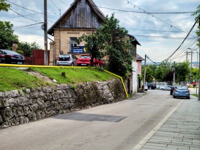 Oportunitate! Ultracentral, casă și teren, mun. Turda, jud. Cluj