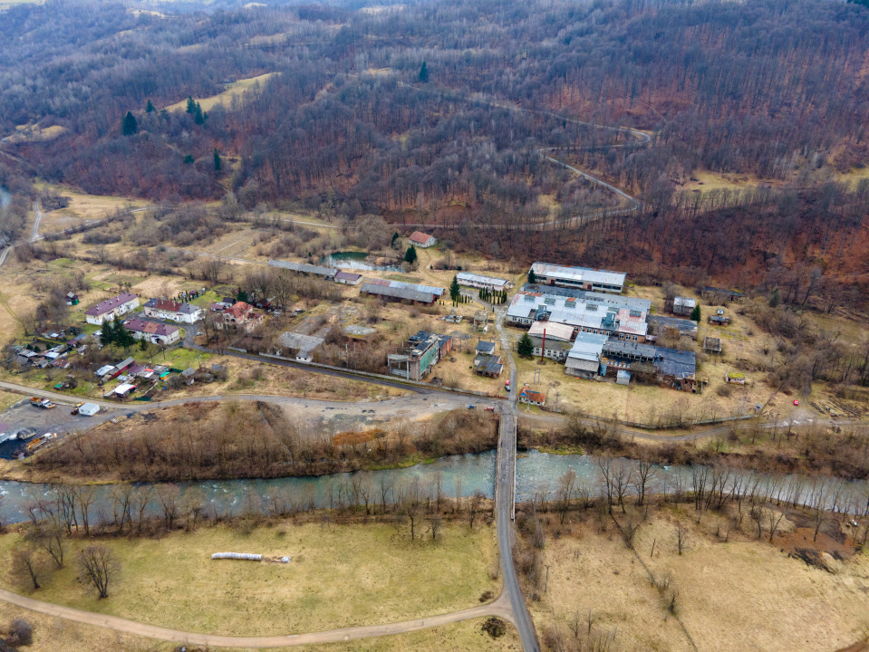 Teren și spații industriale, com. Negreni, sat Bucea, jud. Cluj