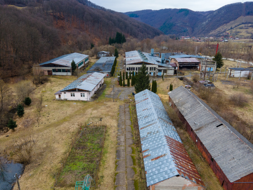Teren și spații industriale, com. Negreni, sat Bucea, jud. Cluj