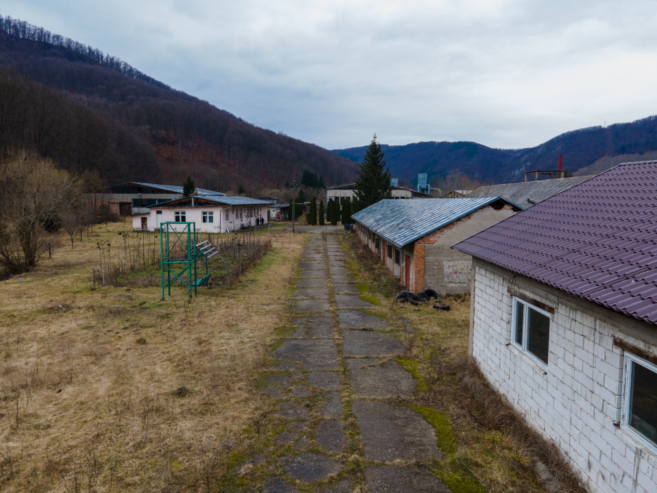 Teren și spații industriale, com. Negreni, sat Bucea, jud. Cluj