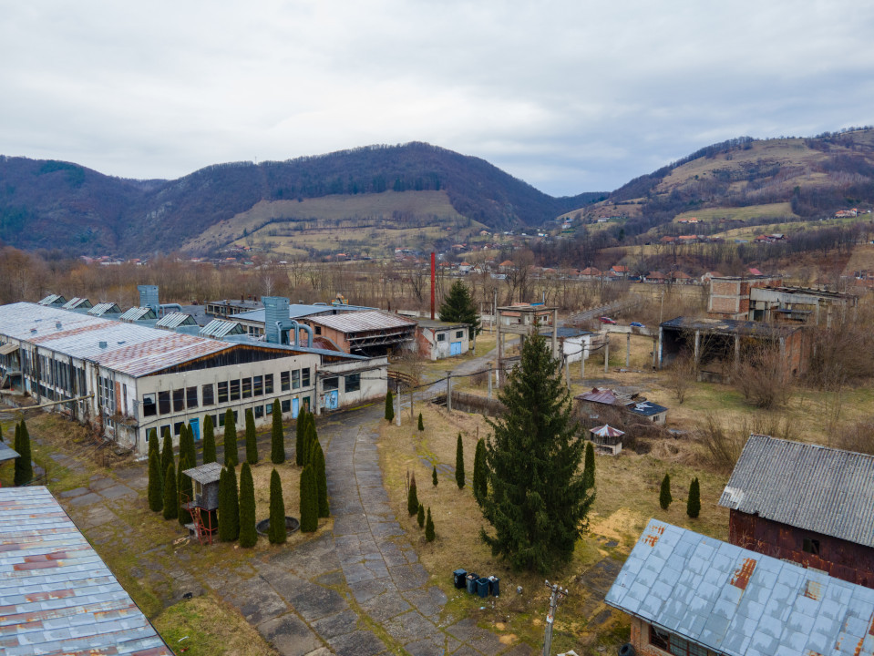 Teren și spații industriale, com. Negreni, sat Bucea, jud. Cluj