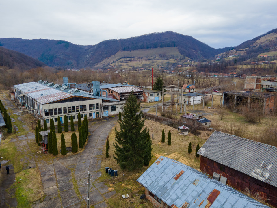 Teren și spații industriale, com. Negreni, sat Bucea, jud. Cluj