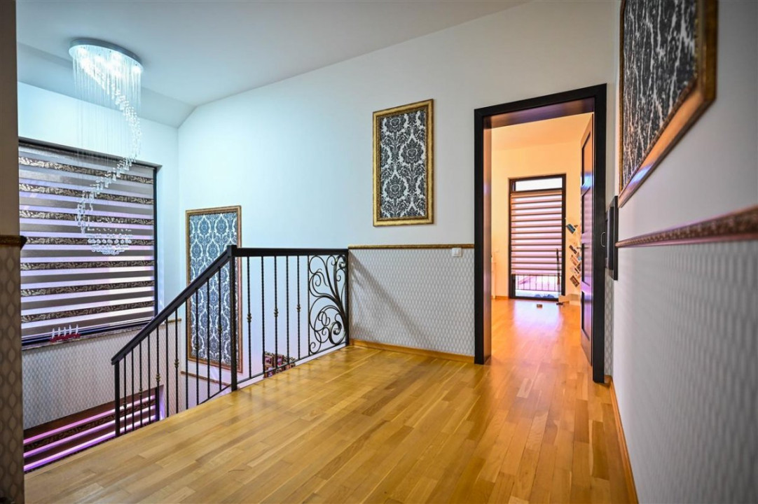 Somptuozitate in stil modern, 2 garaje, 3 terase, totul pe 1.000 mp teren, Central, Sacele, Brasov