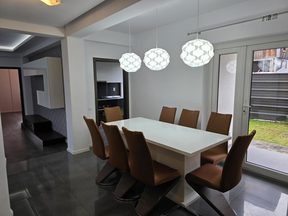Apartament 5 camere + parcare + grădină, Str. Avram Iancu, Florești, Cluj