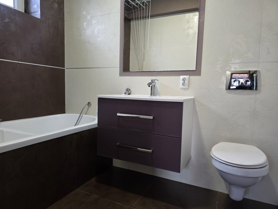 Apartament 5 camere + parcare + grădină, Str. Avram Iancu, Florești, Cluj