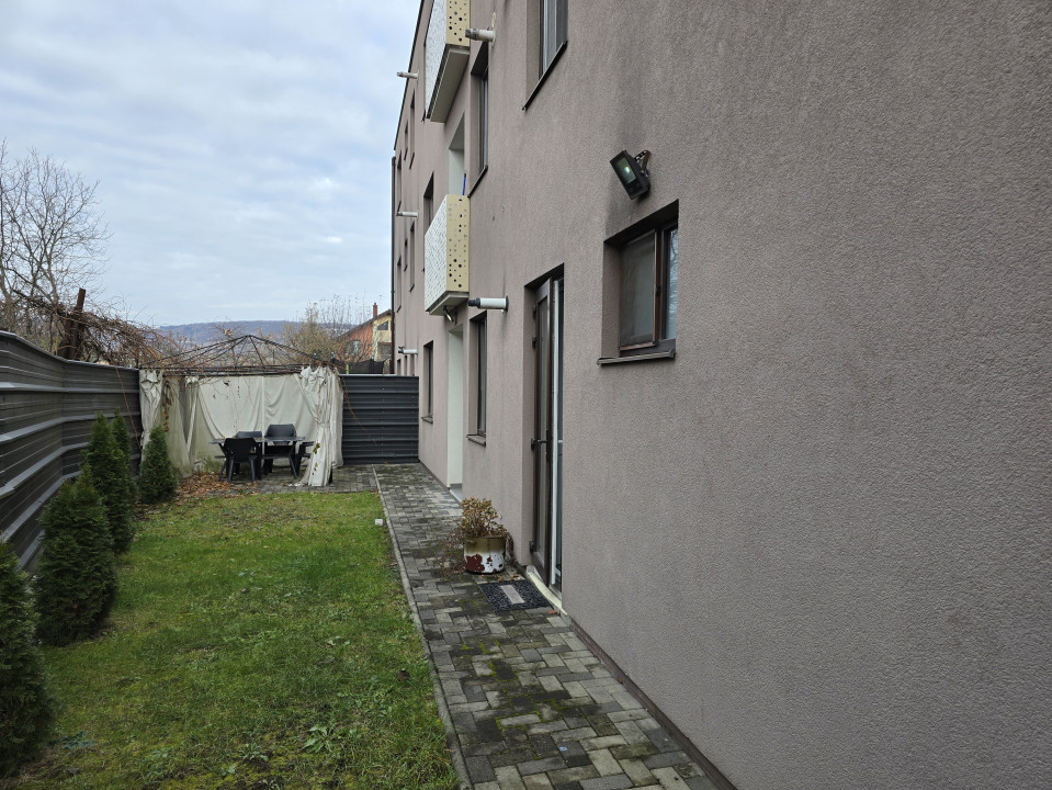 Apartament 5 camere + parcare + grădină, Str. Avram Iancu, Florești, Cluj