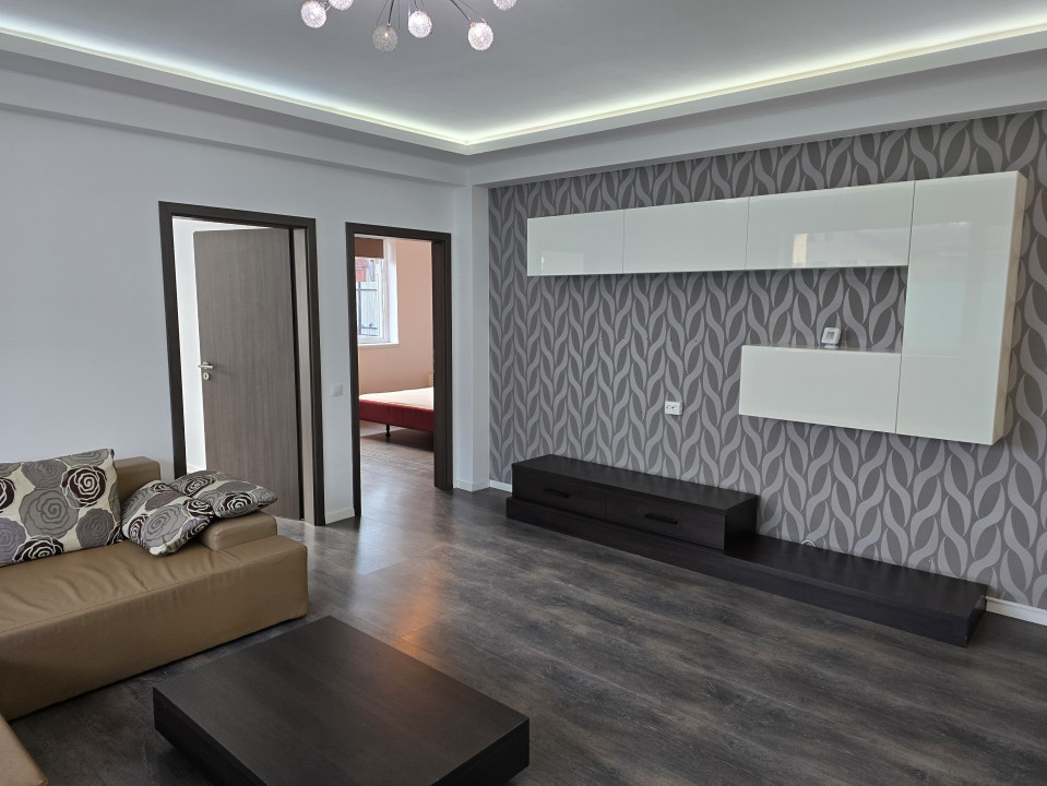 Apartament 5 camere + parcare + grădină, Str. Avram Iancu, Florești, Cluj