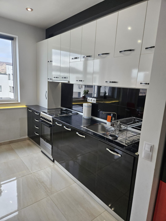 Apartament 3 camere + parcare, str. Somesului, Floresti