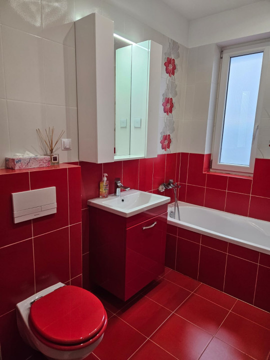 Apartament 3 camere + parcare, str. Somesului, Floresti