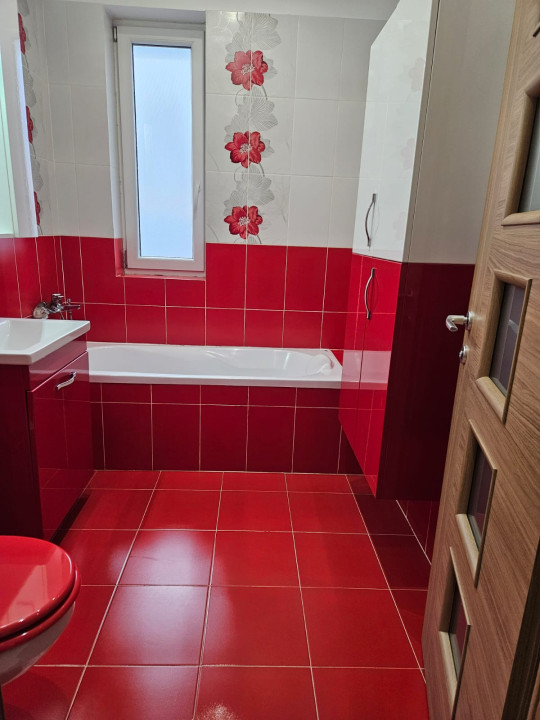 Apartament 3 camere + parcare, str. Somesului, Floresti