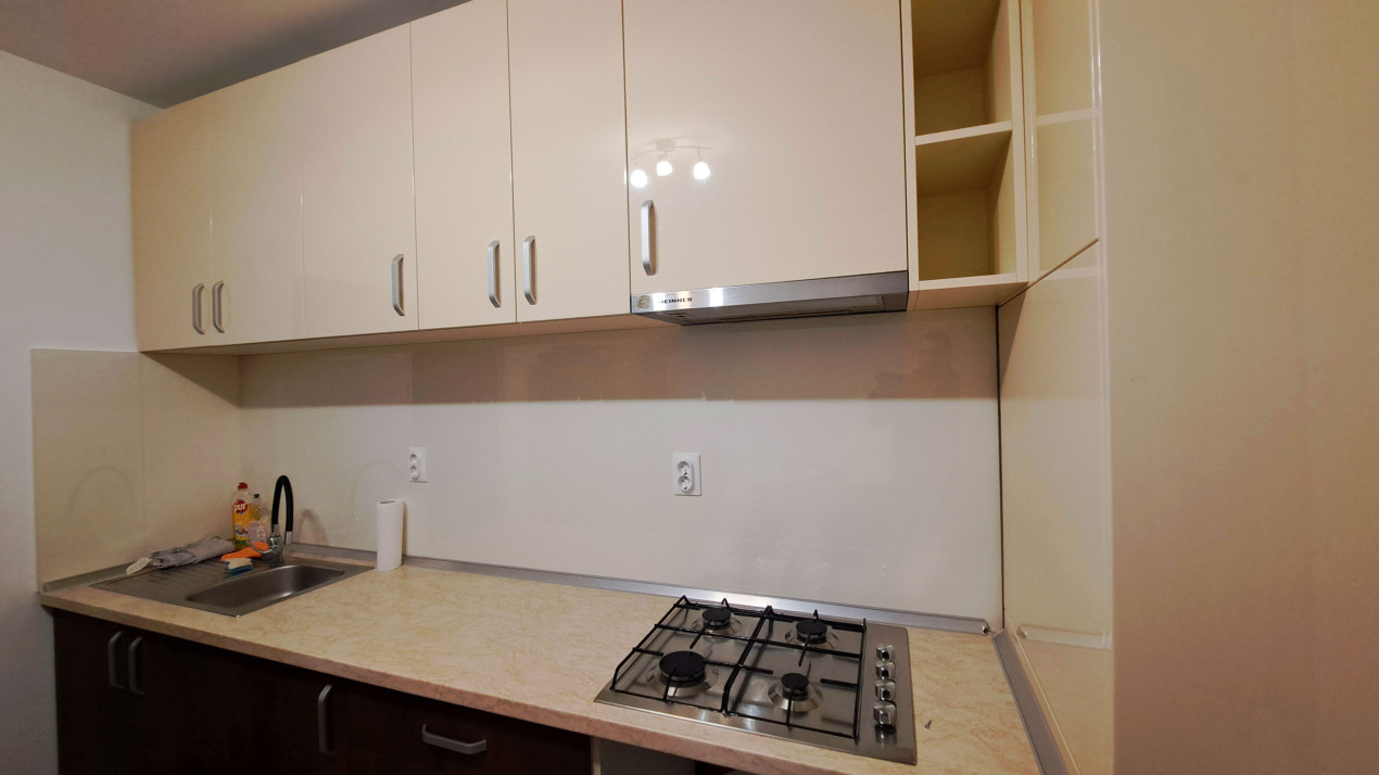 Apartament 3 camere decomandate de inchiriat, strada Florilor Floresti, GARAJ 