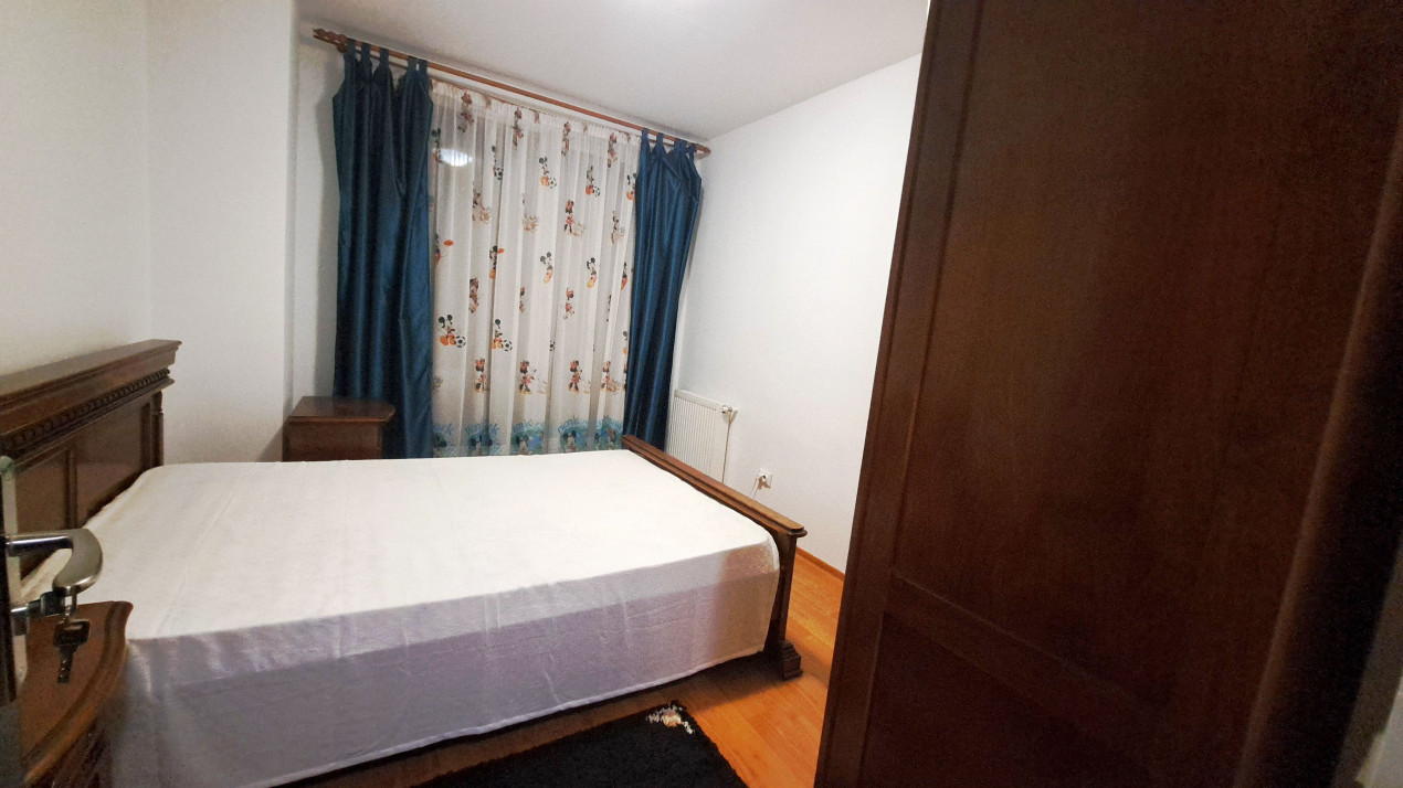 Apartament 3 camere decomandate de inchiriat, strada Florilor Floresti, GARAJ 