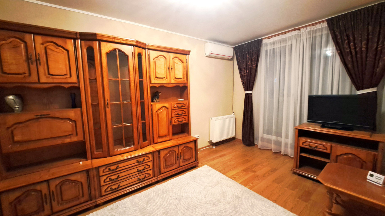 Apartament 3 camere decomandate de inchiriat, strada Florilor Floresti, GARAJ 