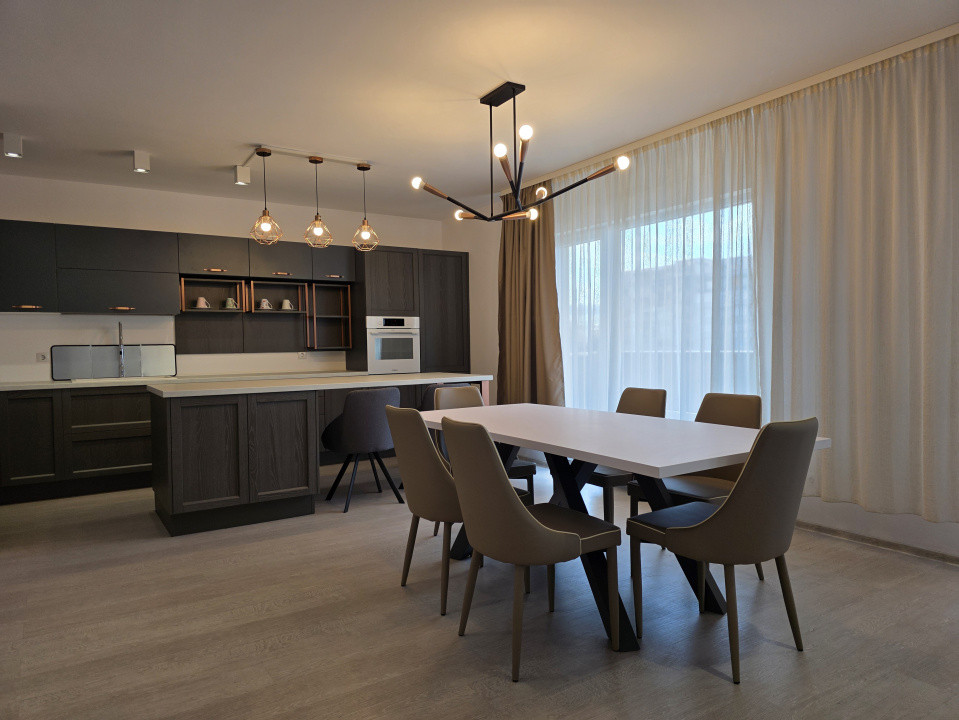 Penthouse, Calea Dorobanților, P-ța Mărăști, Cluj-Napoca