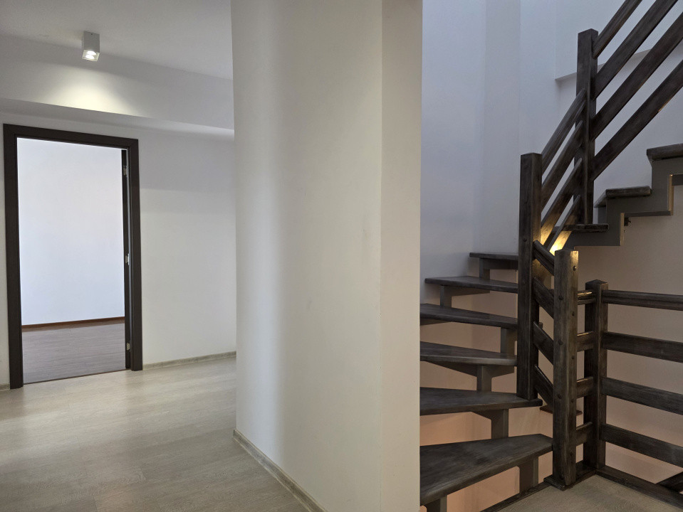 Penthouse, Calea Dorobanților, P-ța Mărăști, Cluj-Napoca