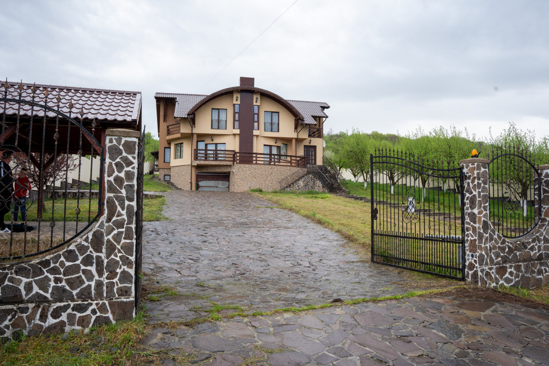 Proprietate unică, în zonă verde și liniștita